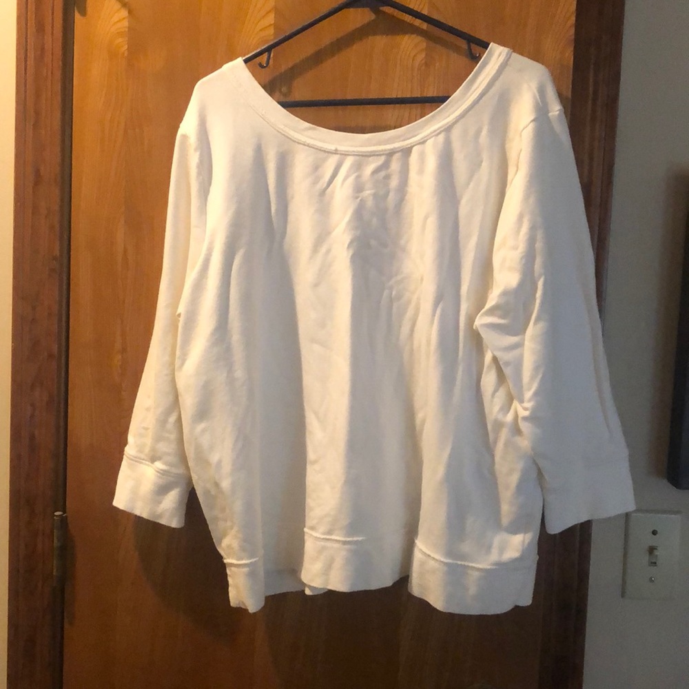 Sweatshirt